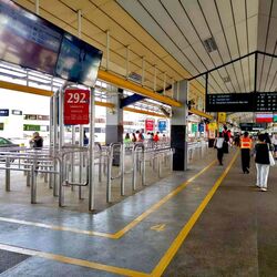 Tampines Street 21 (D18), Retail #453723571
